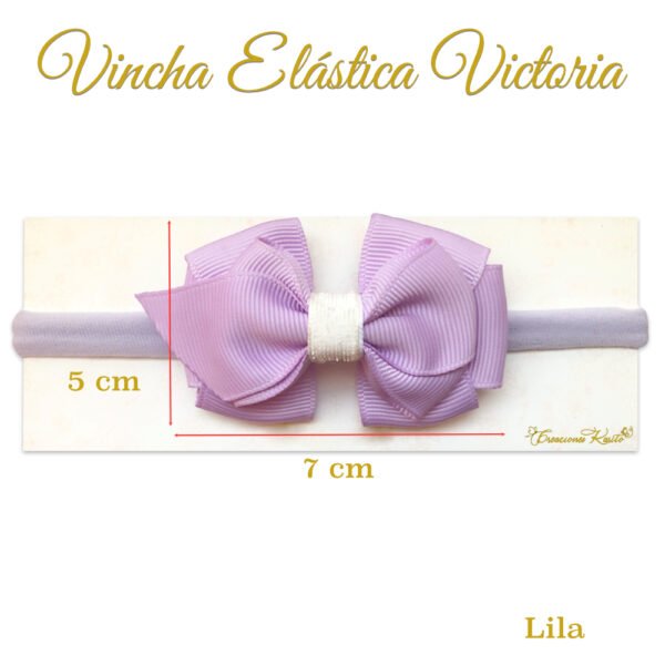 Vincha para bebé modelo Victoria, color Lila por Creaciones Karito Vincha para bebé modelo Victoria, color Lila por Creaciones Karito