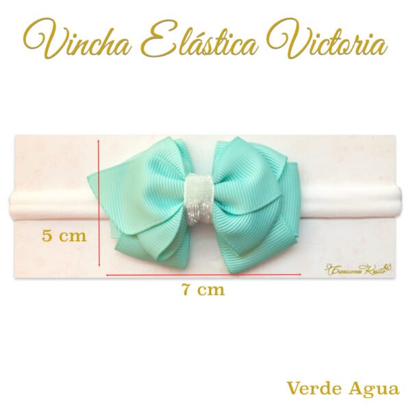 Vincha para bebé modelo Victoria, color Verde Agua por Creaciones Karito Vincha para bebé modelo Victoria, color Verde Agua por Creaciones Karito